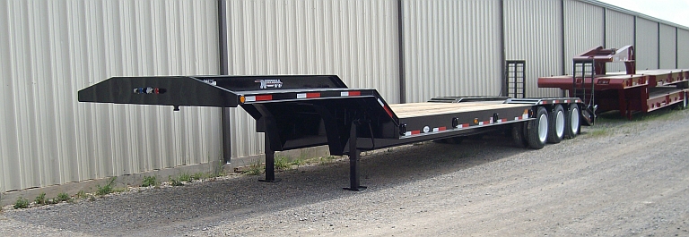 350LB_Equipment_Lowboy